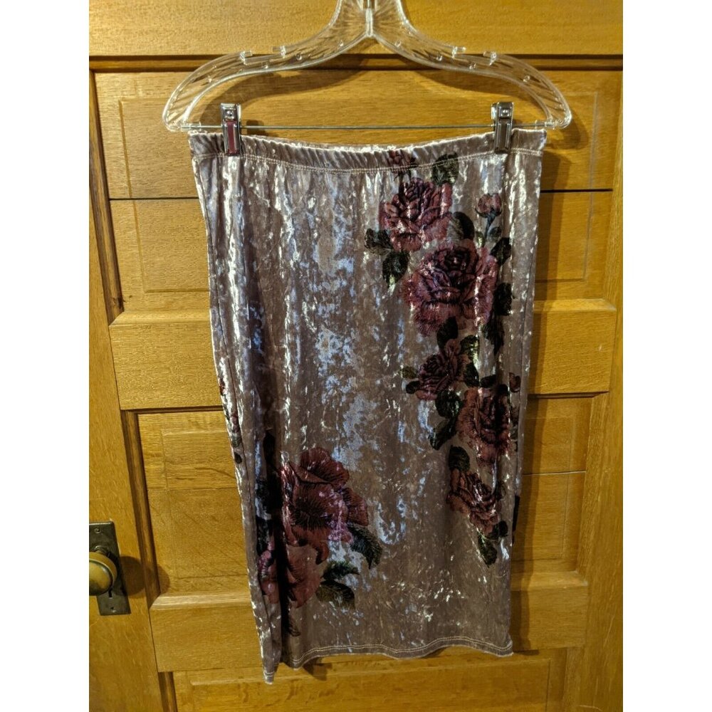 Acting Pro Velour Rose Gold Skirt Size Large Elastic Girls Stretchy